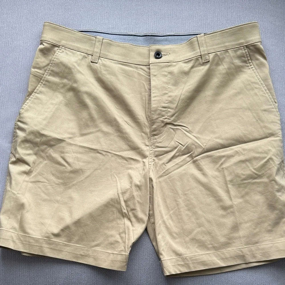 Nike Dry Fit UV Golf Chino Shorts Khaki Tan  Men's Size 36